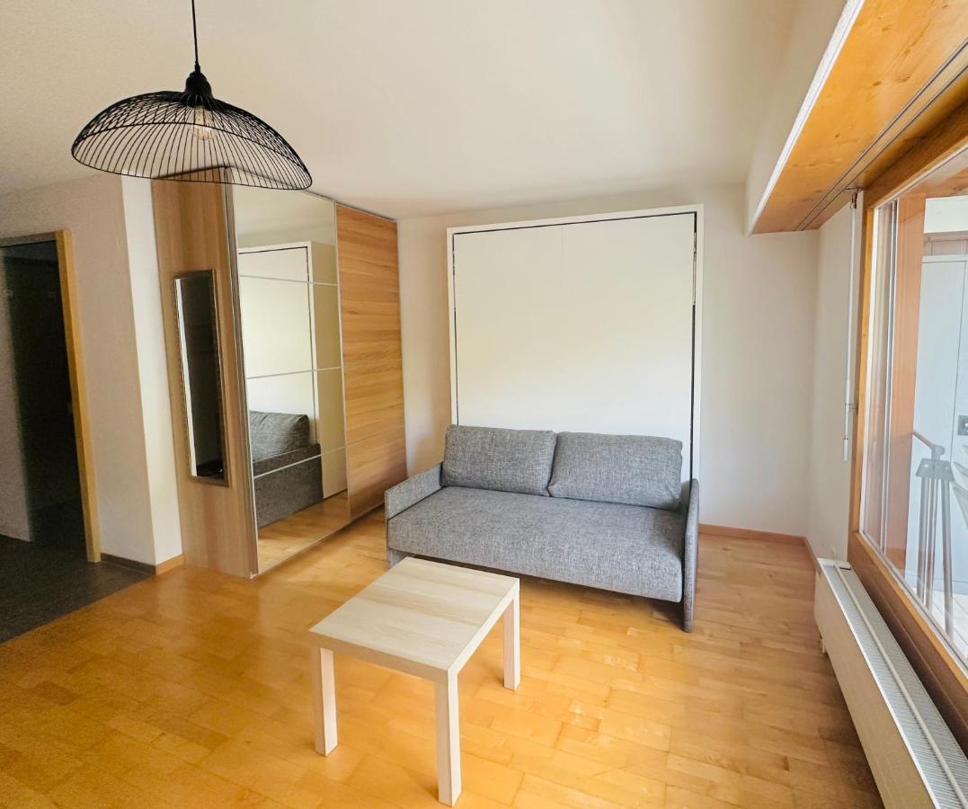 Charmant studio rénové situé dans les bains d'Ovronnaz, immeuble les Sources Esterno foto